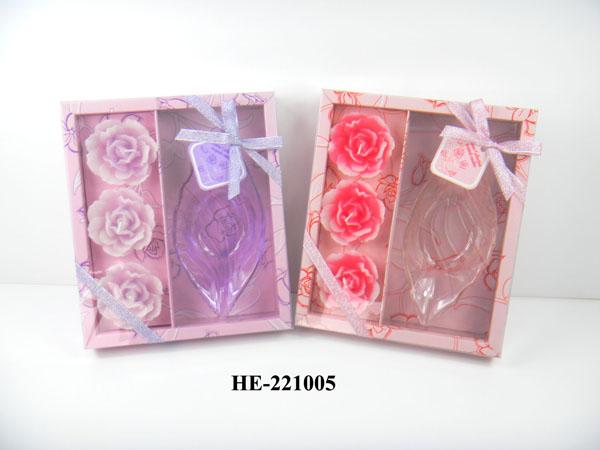 scented candles with glass holders in gift box